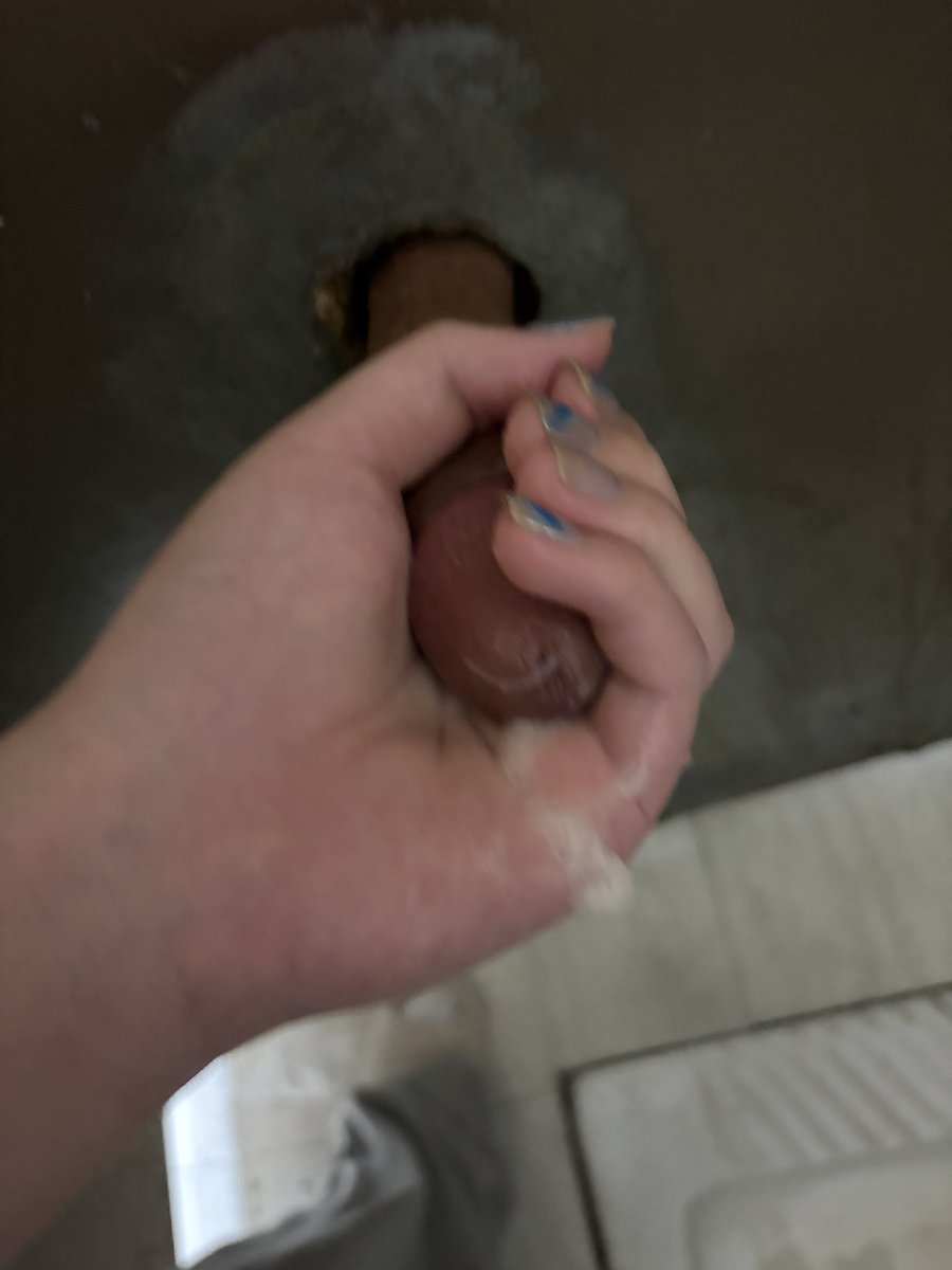 cumdumpxian's tweet photo. 发现一个没去过的🕳️，碰到很敏感的大鸡吧😂 https://t.co/Q0twnPn13E