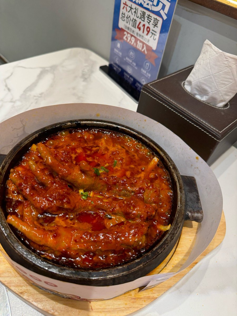susilovly's tweet photo. Just had the most amazing kimchi jjigae with steamed rice from a tiny Seoul street stall—spicy, tangy, pure comfort that tastes like home and adventure at the same time. https://t.co/t7DoLGK8yX