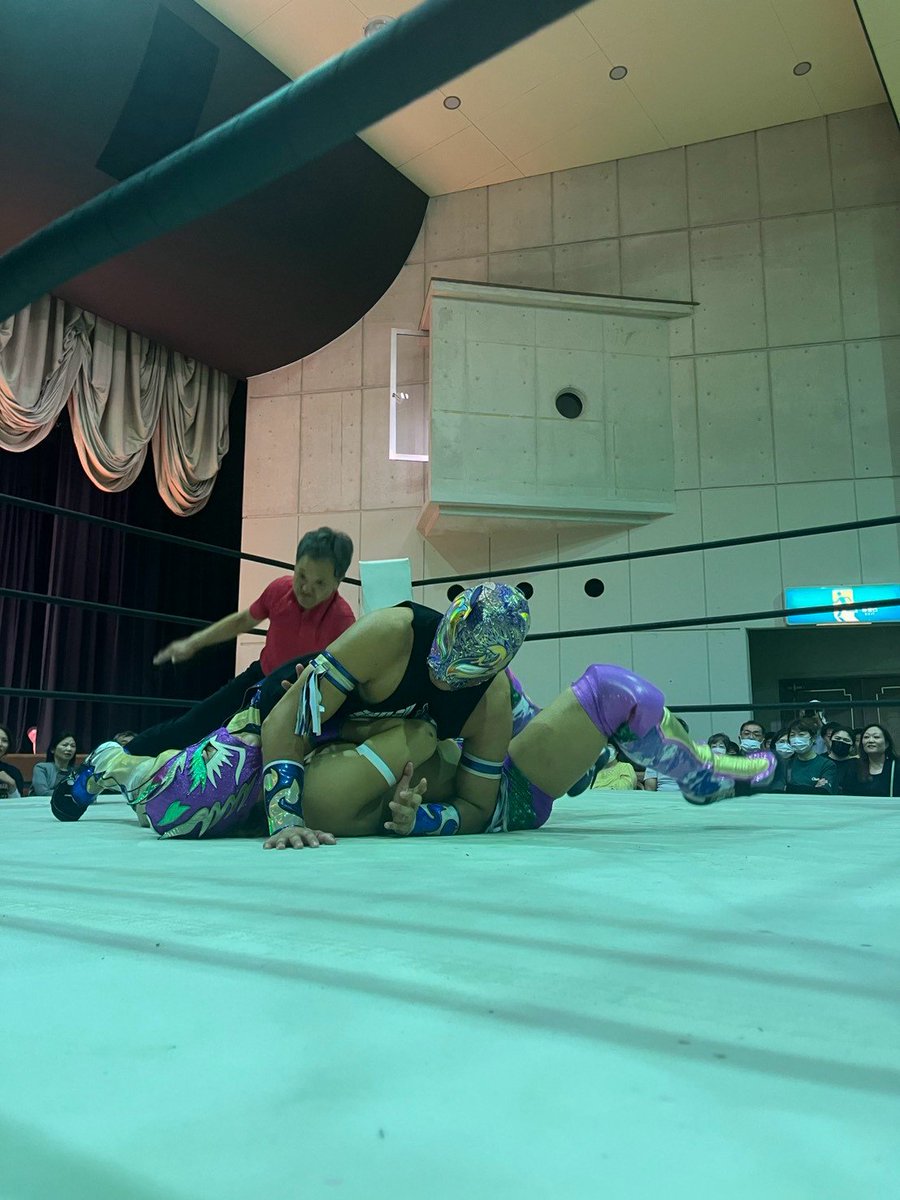 Churaumi_Saver's tweet photo. 2年ぶりの島根大会は満員という事で多数ご来場いただきありがとうございました❗️
次回帰ってくる時はさらにパワーアップした琉ドラをお見せしますのでお楽しみに🌊
#rd_pw
#琉ドラ https://t.co/5W6802Vx3N