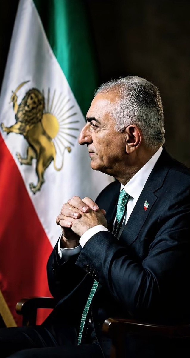 iran_krd's tweet photo. پادشاه در مجمع عمومی سازمان ملل حضور داره
این خبر مهم رو کار کنید حاشیه رو ول کنید

#KingRezaPahlavi https://t.co/CsMAIMnvsi