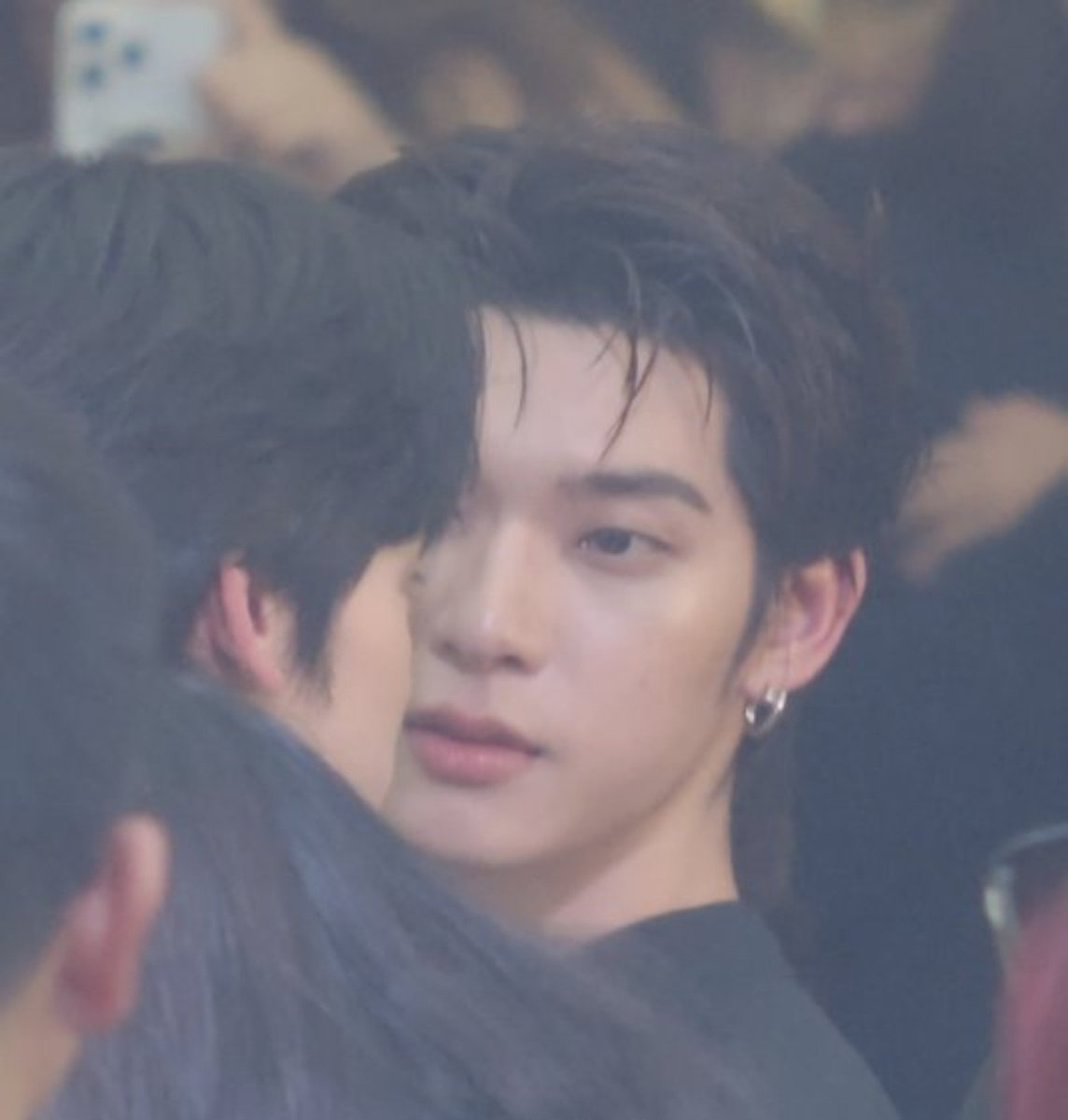 Evergarden2917's tweet photo. Oh @twnpich , the eyes. They never lie

FSW ELLE X TTP 

#TEETEEPORATEFW26
#teeteepor @twnpich #EFW26ATICONSIAM 
#ELLEFashionWeek2026 https://t.co/y1HFTssNlY