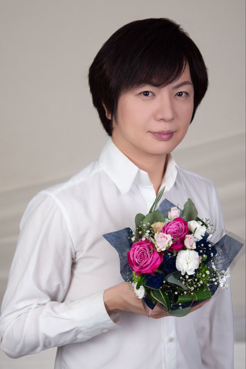 takeshima_staff's tweet photo. "花束"

トルコキキョウ・白色の花言葉は

「永遠の愛」

最近立て続けに大雨による被害が
相次いでいますね。異常な事態だ
と思わずにはいられません。
皆さんの安全を祈ります。
#ひろネット #花便り https://t.co/5f1NwtMJEP