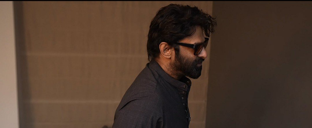 divya14546's tweet photo. @Cinehungamaa_ Prabhas 🔥🔥🔥 https://t.co/cx88RuB8S7