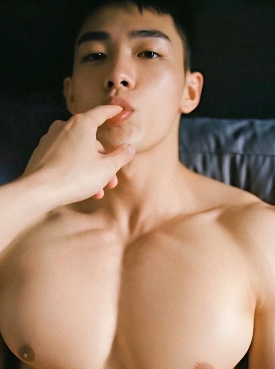 hotguysTH's tweet photo. ซักทีก่อนนอนนะเบบี๋ https://t.co/NOJ05S9h4A