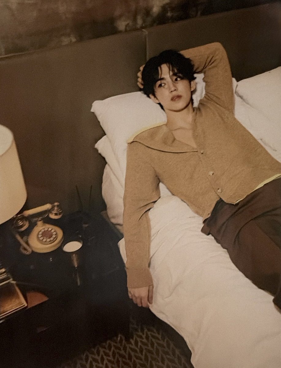 CheolsNoona's tweet photo. So handsome I'm cryinggggggg https://t.co/US9nxHvJZC