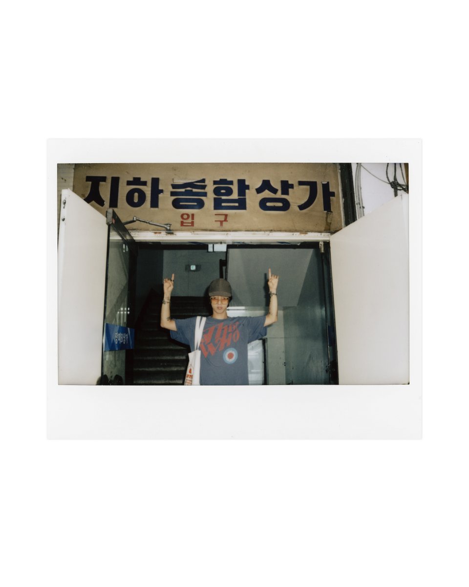 YESUNG_smtown's tweet photo. 'Where We Are' Teaser Image 3

YESUNG 예성 The 2nd Album 【Where We Are】
➫ 2026.10.06 6PM (KST)

💿Pre-order
https://t.co/qnKzX87rOr 

#예성 #YESUNG
#슈퍼주니어 #SUPERJUNIOR
#WhereWeAre https://t.co/6ie8C8G9DI
