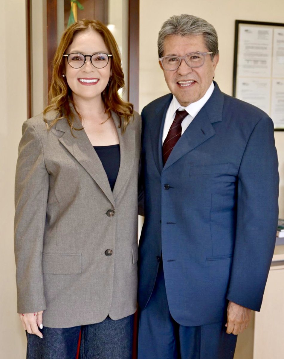 galvanochoa's tweet photo. 🔴 Díselo a Claudia
➡️ Asunto: nepotismo

Con el mayor respeto, presidenta Sheinbaum, no todas las designaciones de candidatas y candidatos de Morena a las gubernaturas son defendibles. ¿Cómo defender la de Zacatecas, donde la candidata es cuñada de los Monreal y continuará el poder del monrealismo? Usted misma presentó una iniciativa de ley contra el nepotismo.

✒️ https://t.co/mbbUmamSb1