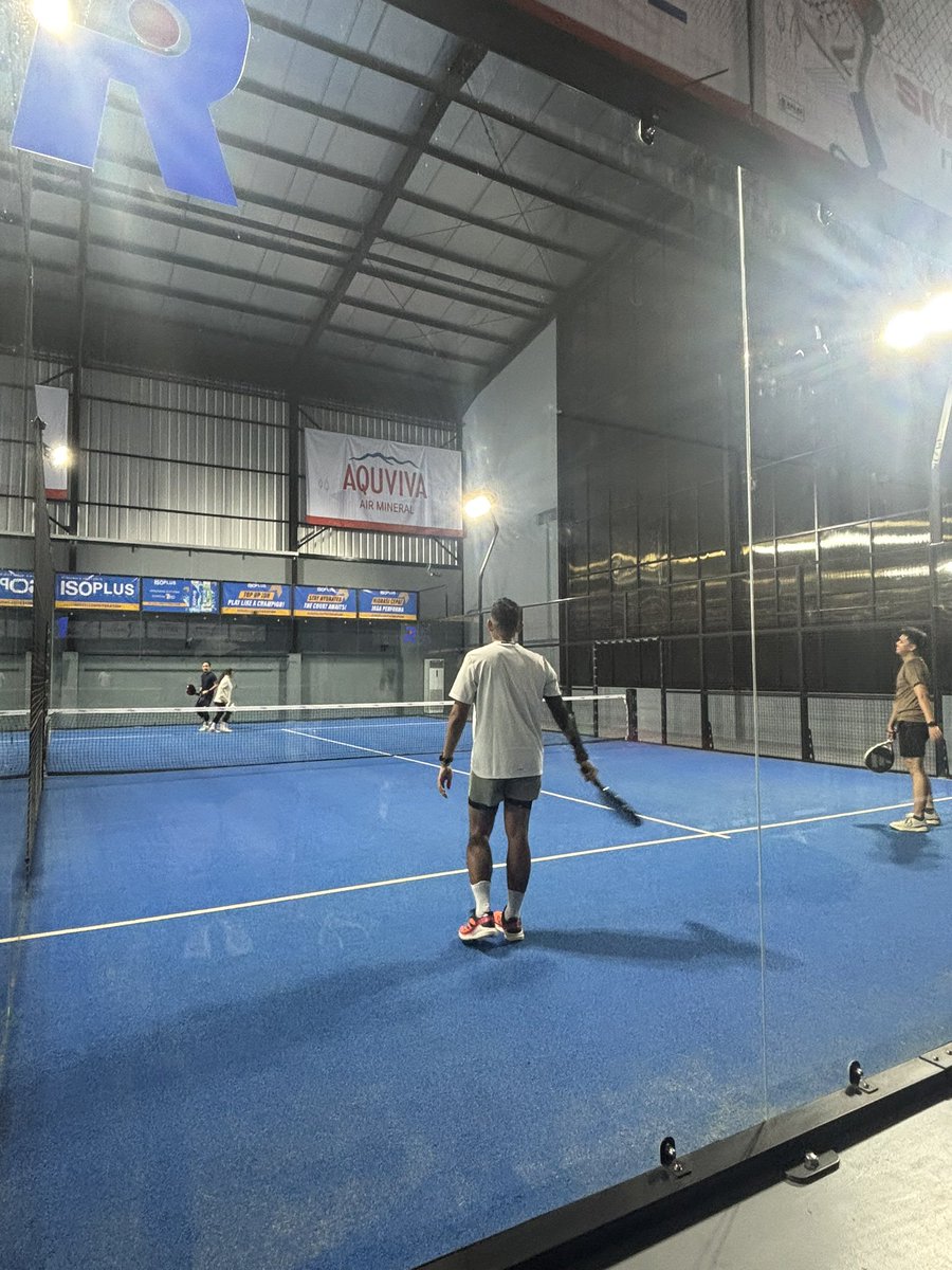 despresxo's tweet photo. sepadel dua padel

virgin padel, seru jg yeh https://t.co/w0pcC6kpna