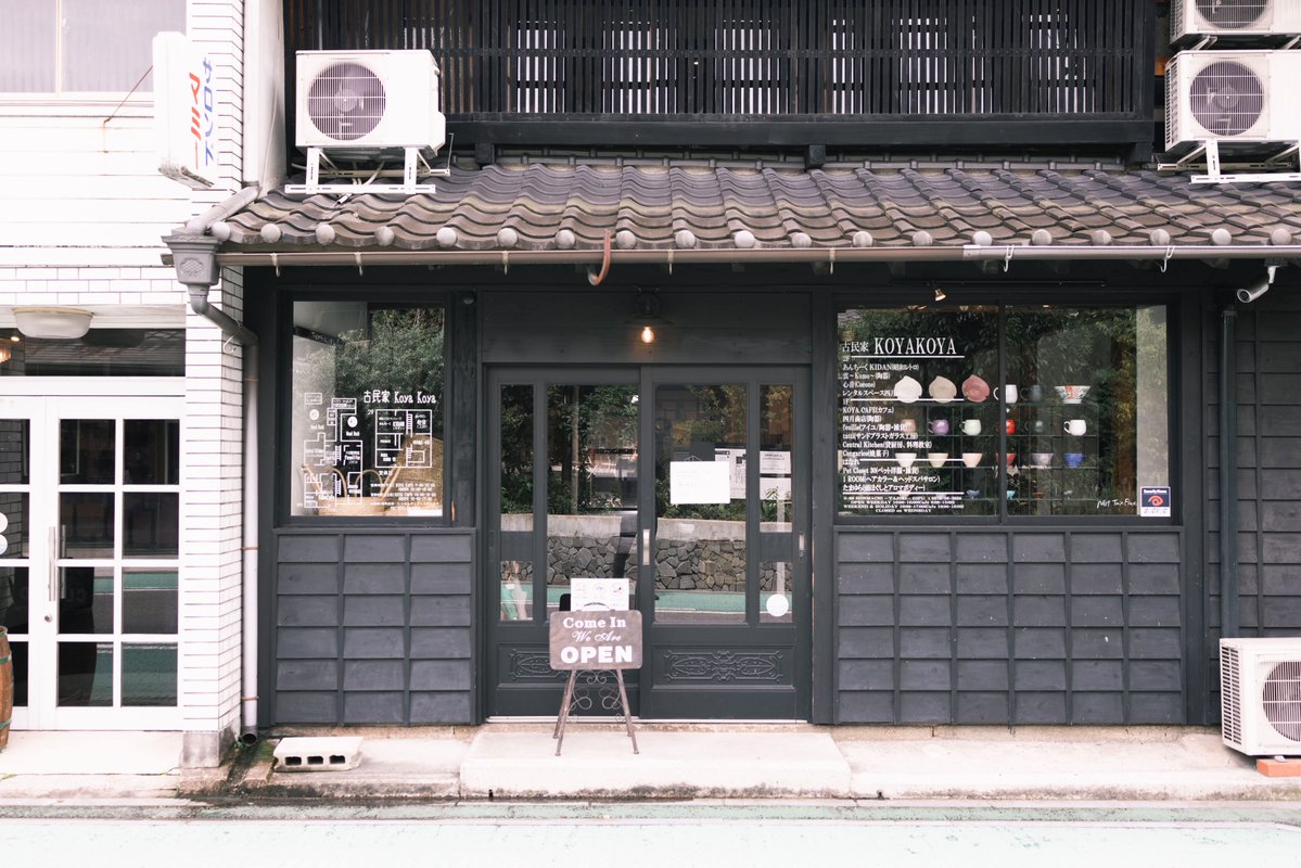 lekwon413's tweet photo. Low-key I still can't believe I don't have class on Mondays and can prep lessons after breakfast! https://t.co/uK2PlUdLoZ