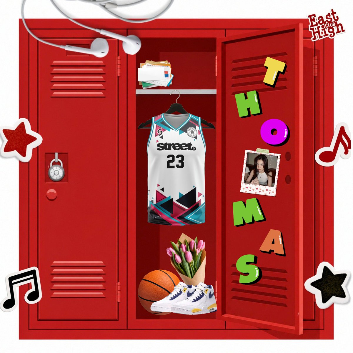 StudentsThomas's tweet photo. @EastHighClub Loker gw kayak anak basket pada umumya aja sih.. palingan yang bikin beda itu karena ada segepok surat dari fans-fansnya yang belum dibaca (atau ga mau baca). Tapi udah berpawang kok, makanya nempel foto my mine gwehj di loker juga buat penyemangat sebelum latihan https://t.co/WwpOywINwg