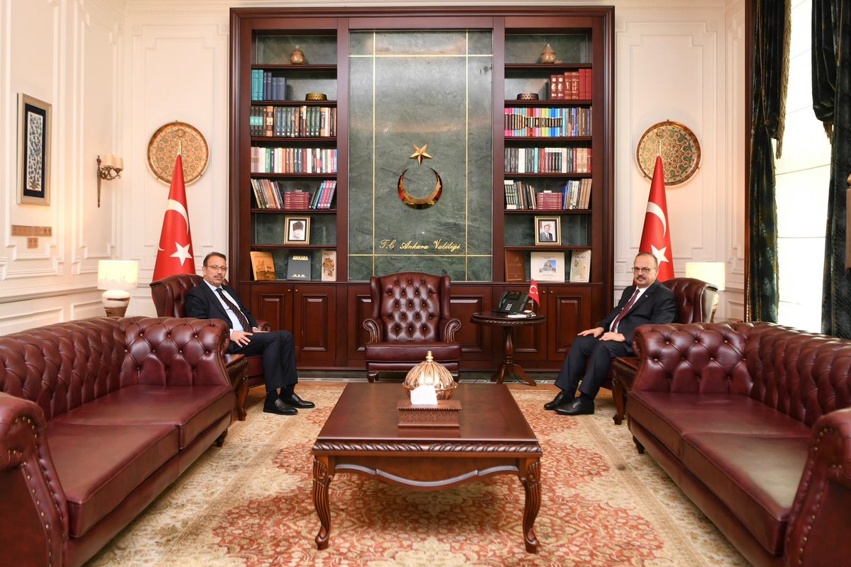AnkaraValiligi's tweet photo. Sayıştay Başkanı Sayın Metin Yener, Vali Yakup Canbolat’ı ziyaret etti.

Ziyaretleri için Sayın Yener’e teşekkür ediyoruz. https://t.co/rmhVKqhznA