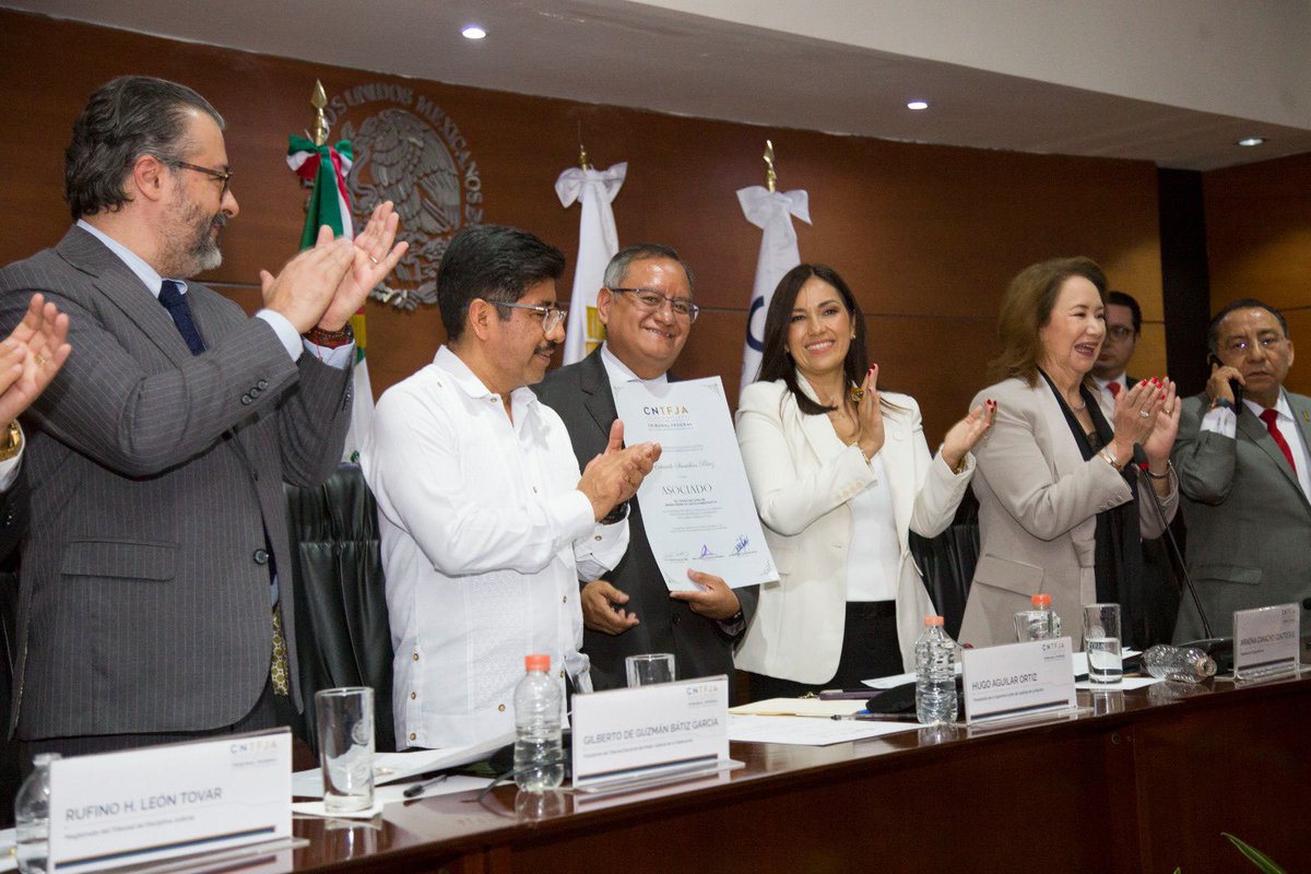 santillanpe1's tweet photo. El @ColegioTFJA del @TFJAMexico se consolida como un espacio de participación e inclusión que aprovecha la experiencia y capacidad jurisdiccional para crear una justicia más cercana, eficiente y sensible; es un privilegio acompañar a la presidenta del colegio @ariadnacamacho; se incorporan como asociados honoríficos @HugoAguilarOrti @YasminEsquivel_ @MagRafaelGuerra @gbatizg @HLeonRufino @AndresAguileraM @DiegoAGuerreroG @GarciaIndiraTDJ @sovnegas y el Dr. Sergio Molina. Agradezco al Dr @JoserraAmieva su apoyo al colegio.