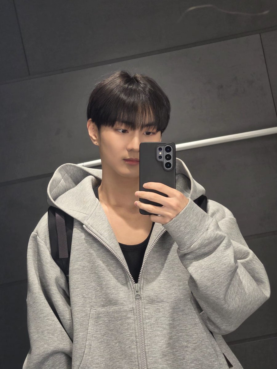enhypenweverse's tweet photo. [ #정원’s Post ] 260922

#JUNGWON: 😁 

@ENHYPEN_members @ENHYPEN #ENHYPEN #엔하이픈 https://t.co/4oyPcXwLaH