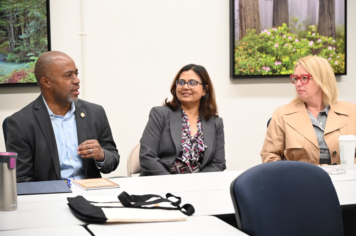 TonyThurmond's tweet photo. Great Monday with the staff of our Fremont Diagnostic Center who serve students with disabilities and learning differences.  Please get in touch if we can support the learning needs of your student. https://t.co/8iZpGvORF2