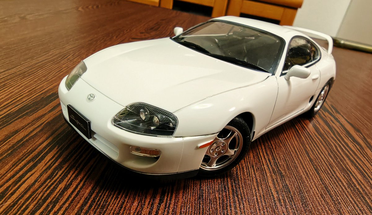 Catcan0030's tweet photo. やっと買えた、楽プラのスープラ✨
いつもより箱がデカいなと思ってたらやっぱりデカかった😃

＃楽プラ https://t.co/vFpa8vM6rK