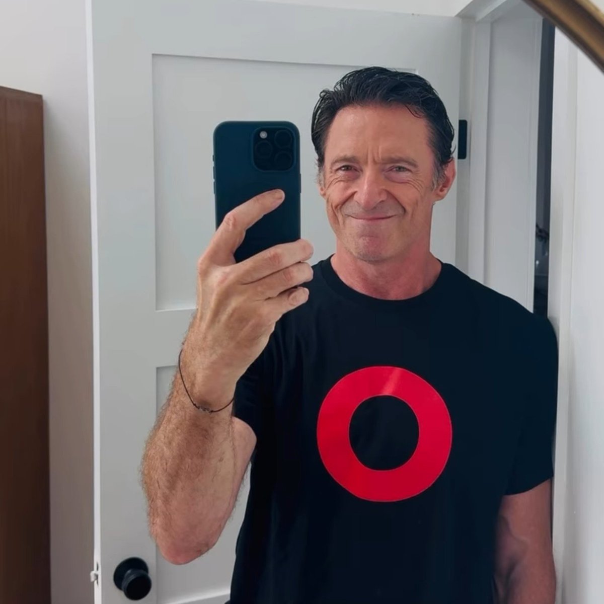wadeswifee's tweet photo. no because what do you mean he had a shower and did his hair and decided he looked good enough to take mirror pictures of himself https://t.co/GyH5rwV4nC