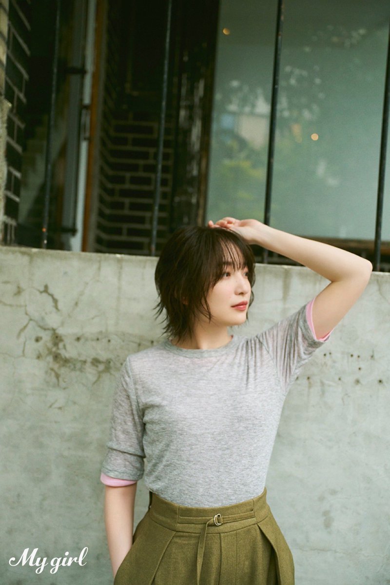 mygirl_official's tweet photo. /／
　📣#MyGirl46 #上田麗奈 
　表紙＋30ページ大特集📚
\＼

セブンネット｜https://t.co/Ths5tGL0p3
My Girl Store｜https://t.co/1ckBBsXyCo
Amazon｜https://t.co/c22ftVfRHD

ニューシングル「揺蕩う」を中心に
アーティスト・上田麗奈の魅力を深掘り https://t.co/xfedrmvdCP