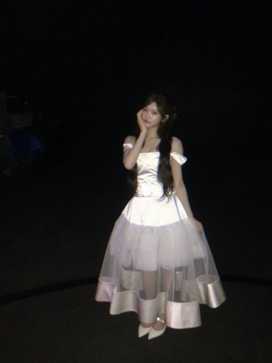 ivepics_'s tweet photo. leeseo instagram update https://t.co/aVKqyv1u9c