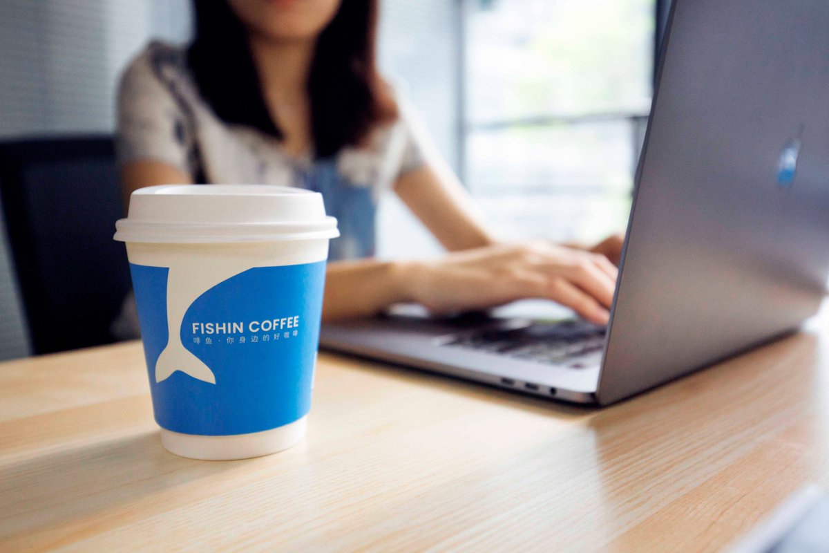 ShellieMidzbkb's tweet photo. Otra noche de trabajo extra en la oficina, café frío y pantalla que no se apaga. ， https://t.co/9zKLAW93Yn