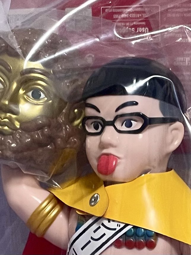 o3h7wb1961103KT's tweet photo. イジリー岡田
本日9月23日はイジリー岡田さんの誕生日です。と言うわけでメディコムトイさんから販売された「イジリーマスク」を用意しました。
#ソフビ　#イジリー岡田
#メディコムトイ
お誕生日おめでとうございます https://t.co/hvKWN2O1af