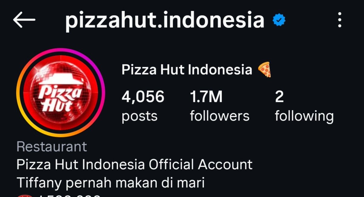 nemz_801's tweet photo. Wkwkwkwkkwkwkwkwkwwk.... Tiffany what have you done .... 
So if you want to order meatlovers

the name of the menu just change to

"TIFFANY PIZZA "  🤣🤣🤣 

#TiffanyYoung #티피니영 #EdgeOfCalmTour #EdgeOfCalmInJakarta https://t.co/MerbiRmMGr