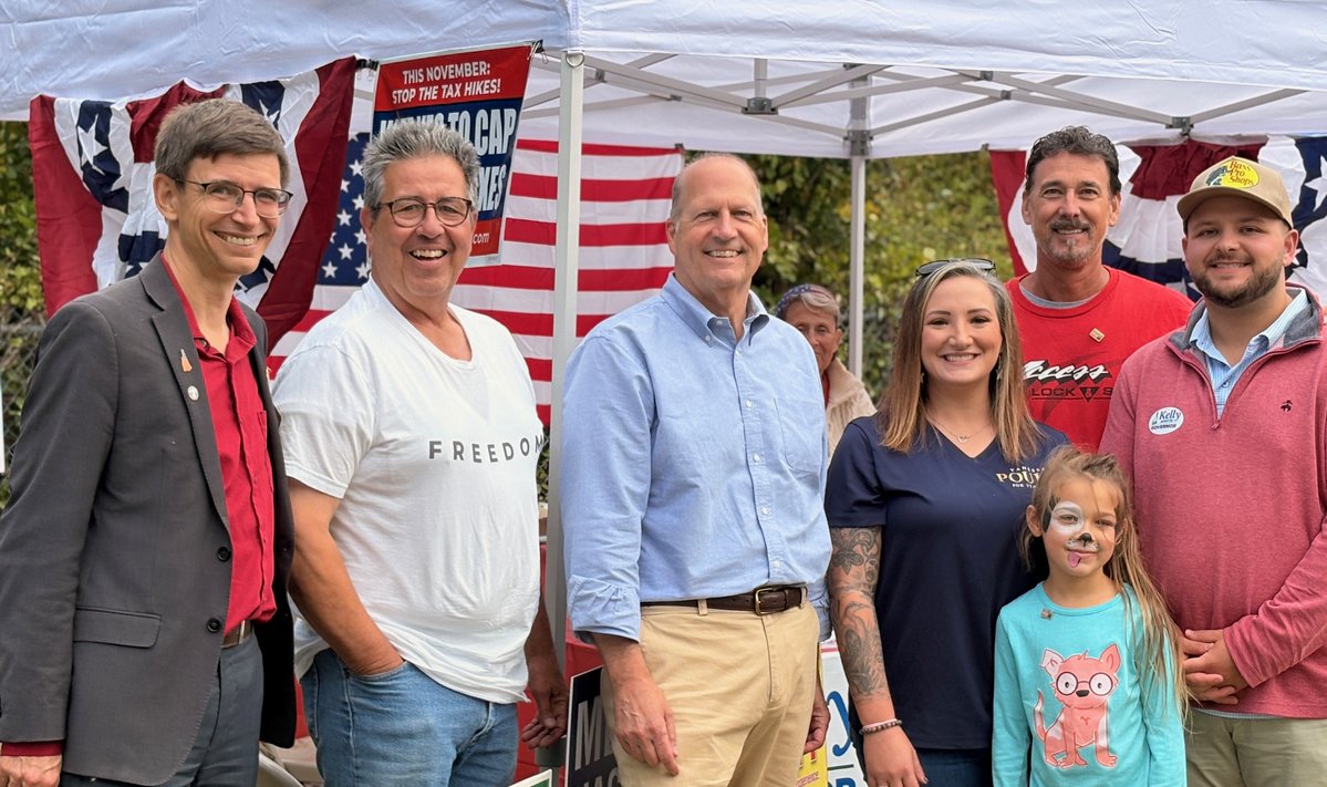 SununuSenator's tweet photo. Hooksett Old Home Day! https://t.co/4Z3vfypDgT