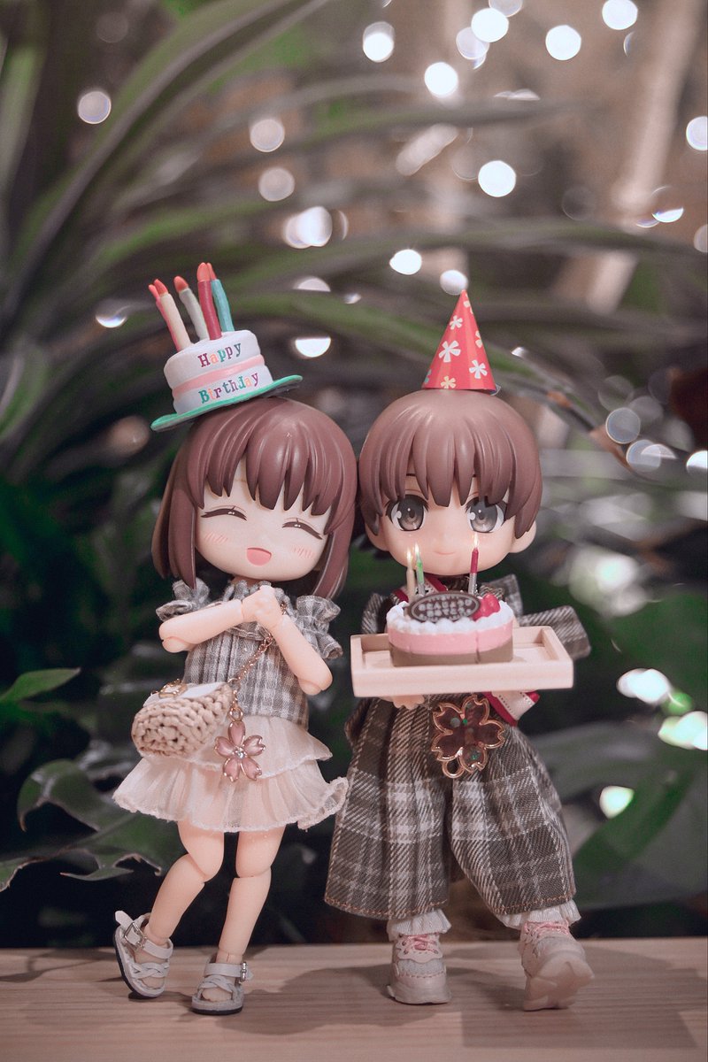 KitsuneFox97's tweet photo. 2026.9.23

今日はお嫁さんの誕生日です🎂✨
生まれてきてくれてありがとう💕

今年はリリちゃん@chikachika2025 の子と一緒にお祝いしましたよ♪
一緒にお祝いしてくれてありがとう🫶🏻🫶🏻

#加藤恵生誕祭2026
#加藤恵誕生祭2026
#冴えカノ
#冴えカノねんどり https://t.co/MLn60GpaKh