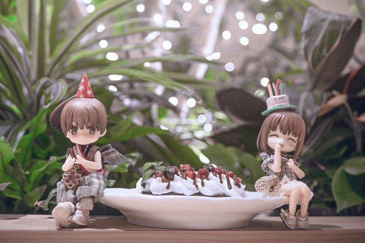 KitsuneFox97's tweet photo. 2026.9.23

今日はお嫁さんの誕生日です🎂✨
生まれてきてくれてありがとう💕

今年はリリちゃん@chikachika2025 の子と一緒にお祝いしましたよ♪
一緒にお祝いしてくれてありがとう🫶🏻🫶🏻

#加藤恵生誕祭2026
#加藤恵誕生祭2026
#冴えカノ
#冴えカノねんどり https://t.co/MLn60GpaKh