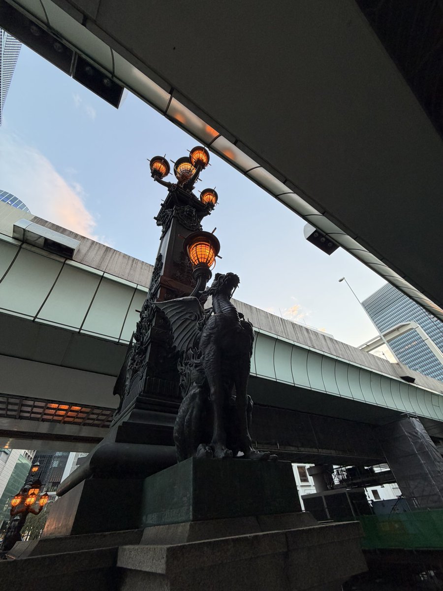 ringomikan315's tweet photo. 日本橋、山本海苔店、麒麟、落語。
よき日でした。
おにぎり楽しみだなぁ。 https://t.co/fAy7z9v6r3