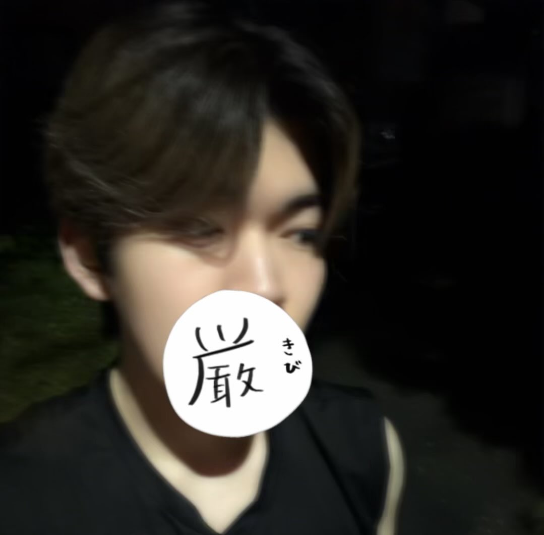 Reax_xa's tweet photo. 再来月の中旬までにマッシュウルフまで伸びるかな
元々襟足あるしだんだんマッシュにできそうな空気出てきてるからわんちゃん🙂 https://t.co/ePkQ5RlrXz