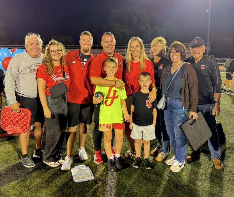 CoachShanley's tweet photo. Family! #AGNB https://t.co/cUsTWzw2lQ