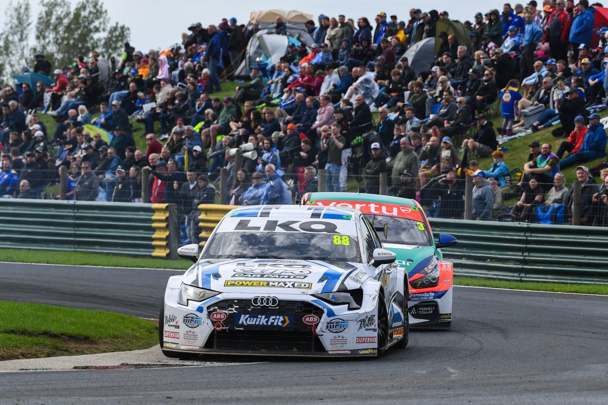 BTCC's tweet photo. 📰 Sutton chases BTCC history at Silverstone

Ash Sutton heads to Silverstone with a 115-point advantage and the opportunity to establish an unassailable championship lead ahead of the season finale.

Mikey Doble leads a closely fought Independent Drivers’ Championship battle, while Dexter Patterson is on the verge of securing the Jack Sears Trophy.

👉 Click here for the full weekend preview: https://t.co/olMNHRGxpK

#BTCC