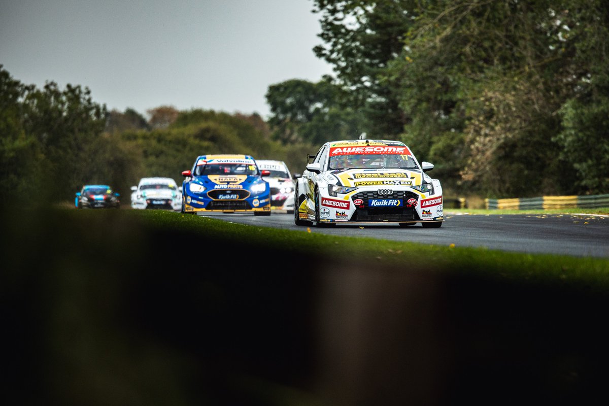BTCC's tweet photo. 📰 Sutton chases BTCC history at Silverstone

Ash Sutton heads to Silverstone with a 115-point advantage and the opportunity to establish an unassailable championship lead ahead of the season finale.

Mikey Doble leads a closely fought Independent Drivers’ Championship battle, while Dexter Patterson is on the verge of securing the Jack Sears Trophy.

👉 Click here for the full weekend preview: https://t.co/olMNHRGxpK

#BTCC