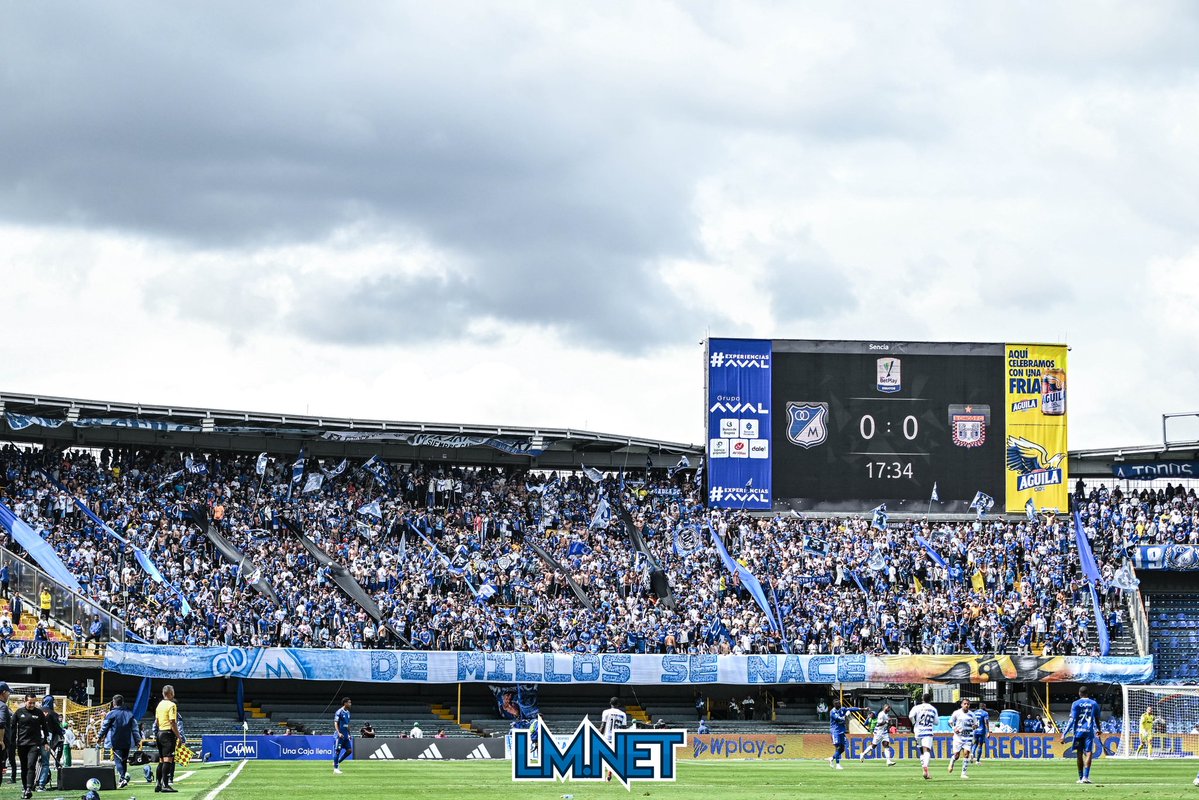 lemasaCDLM's tweet photo. Que belleza de tribuna. 

💙 https://t.co/tJcAZbgunJ