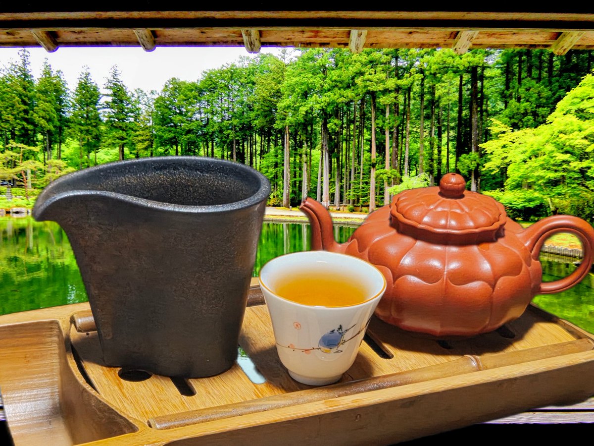 rouR0u508's tweet photo. 静まり返った時間に奇蘭を飲んでホッとひと息。
しっかりとした飲み応え、後はスッキリとしている✨️
何も考えずに飲むお茶が一番安らぐ

#茶好連
#木漏れ日のお茶会 https://t.co/DXdBNCL6pV