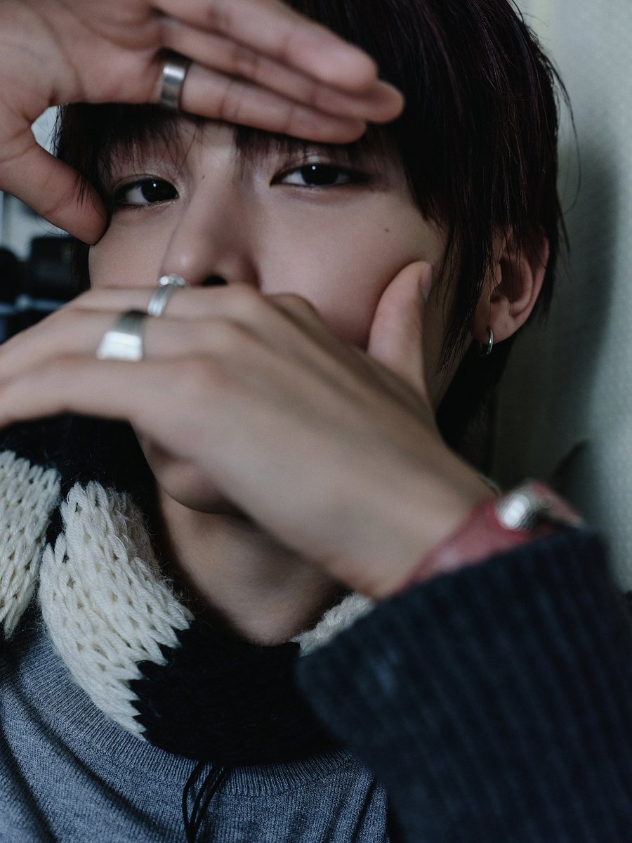 rks2uu's tweet photo. 아 너므 잘생겻어 아아…….. https://t.co/WgjzUrZwr6