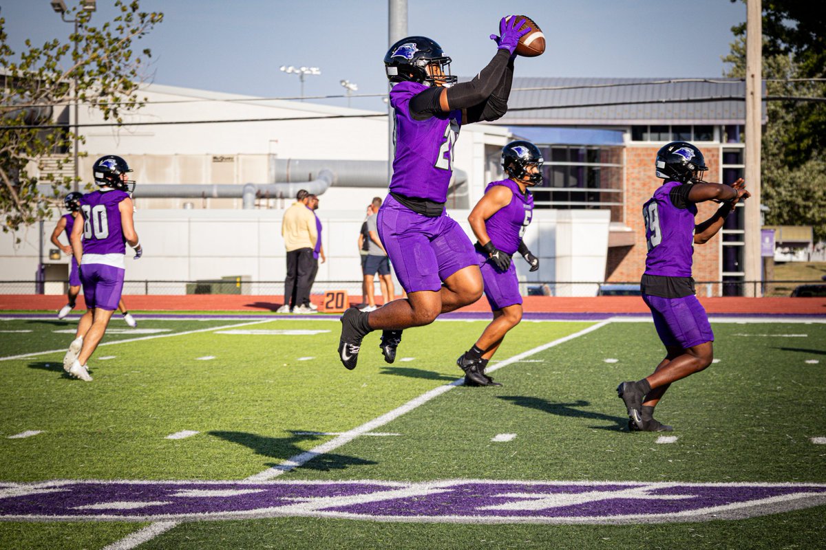 _IsaacMcIntosh's tweet photo. Putting in work @sbubearcats_fb #PBU https://t.co/mizB4rpIjg