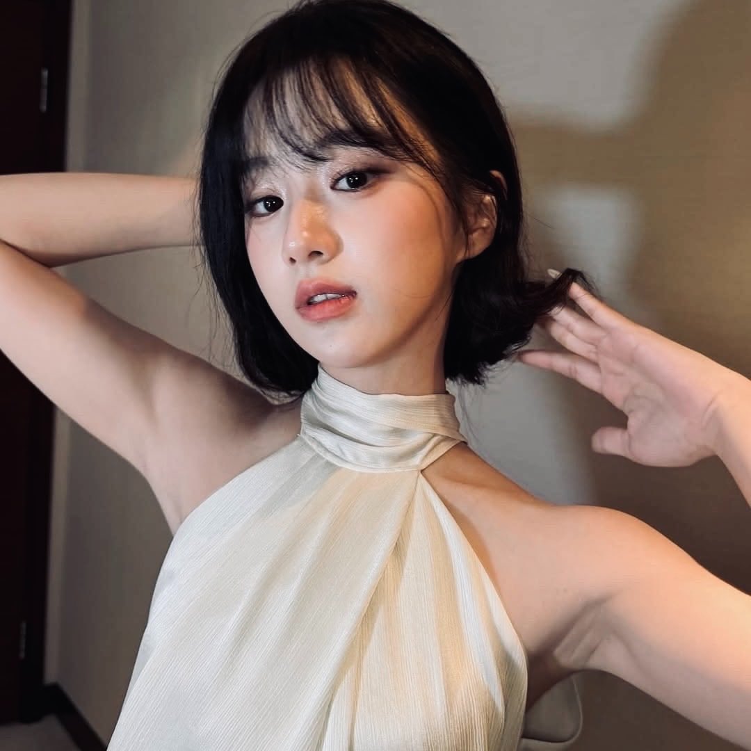 Ivybaa's tweet photo. Lowkey serving, highkey obsessed ⋆˙⟡ https://t.co/TW0WtCcgIn