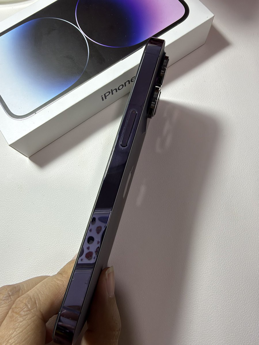 liljimol's tweet photo. ขายไอโฟน 14 pro 128 เครื่องใช้เอง
•ตัวเครื่องมีแค่รอยเคสกัด
•ไม่เคยซ่อม ใช้งานได้ปกติทุกอย่าง มีกล่อง
•แบต 77% (แบตแท้)
• 13,000 บาท ลดได้นิดหน่อย
•นัดรับเซนทรัลมหาชัย เซนทรัลพระราม2 ตามแนว bts/mrt
#ขายไอโฟนมือสอง #ขายไอโฟน #ไอโฟน14pro #iphone14pro #ไอโฟนมือสอง https://t.co/5rpFfc8kGJ