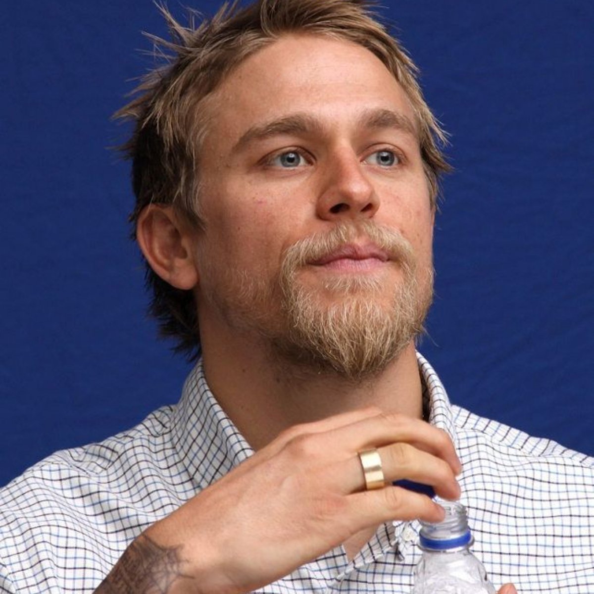 charIiehunnam's tweet photo. https://t.co/PEUIG4heYx