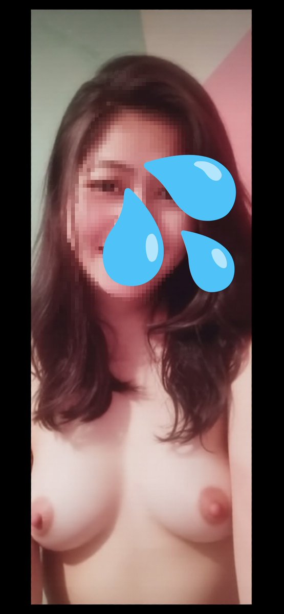senjasenyap6's tweet photo. Lanjutin #ceritasex 2024 gua sama dia LDR, sehari sebelum gua balik ke kota asal, gua book hotel sehari biar bisa main sepuasnya sama dia. Kita ga kerja seharian di hotel. hampir 5x seharian semalem ML, cuman pake CD dan BH aja, cuddling kiss grepe terus gitu aja https://t.co/Auq1WOHnKp