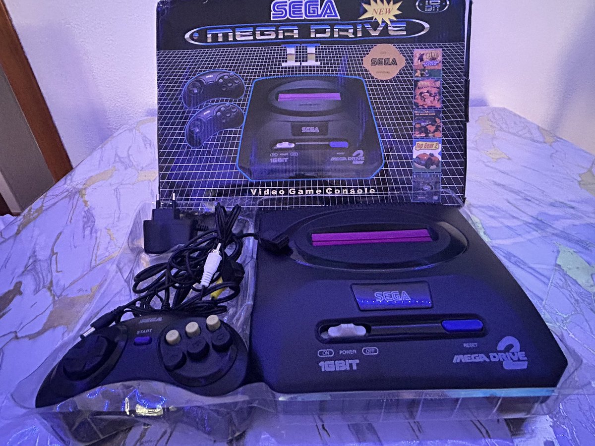 Ordenyley2's tweet photo. ¿Qué os parece mi nueva adquisición? Mega Drive "chinosa". Lo mejor es que acepta todo tipo de juegos sin rechistar. 🎮🔌
Os compraríais algo así ???
#MegaDrive #RetroGaming #AliExpress #Cacharreo #FormatoFisico https://t.co/Cpq4jKlT19