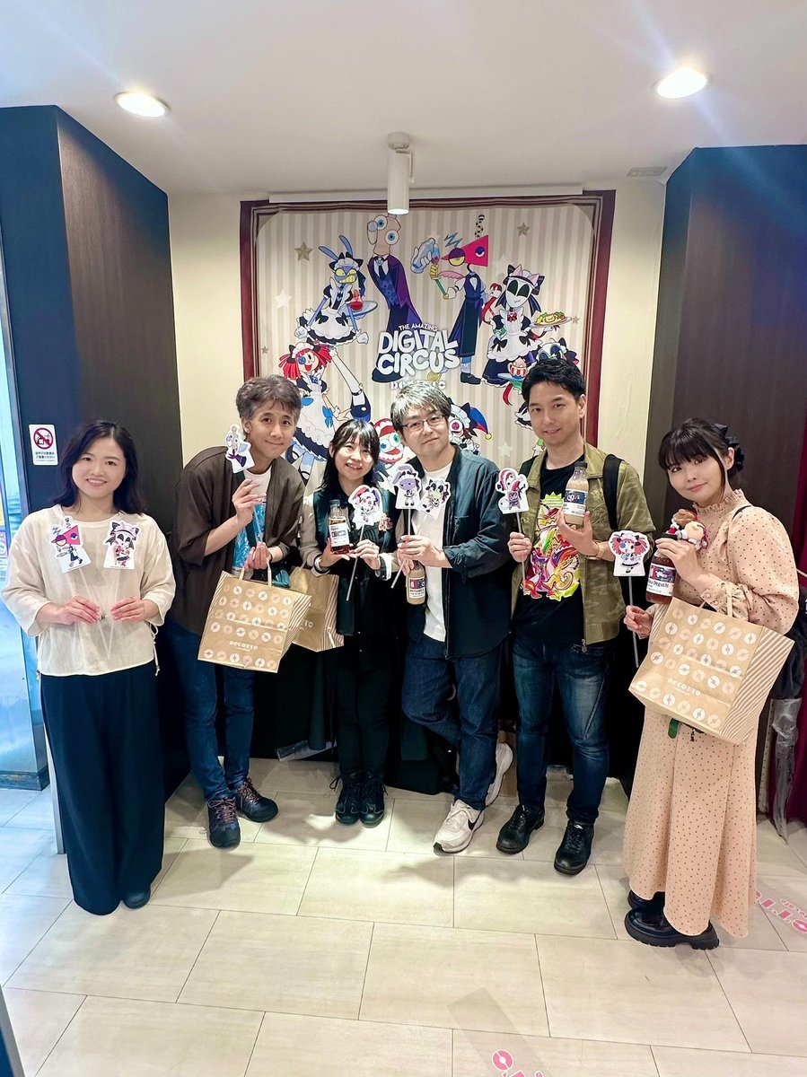 LetAnimesCook's tweet photo. The Japanese cast of The Amazing Digital Circus met up at the animate cafe @DECOTTO_AC TADC Maid and Butler Cafe!  Enjoy the cafe as well like they did until 9/29.

@glitch_prod

#theamazingdigitalcircus #amazingdigitalcircus #tadc #アメイジングデジタルサーカス #デジタルサーカス https://t.co/JKrSk5biup