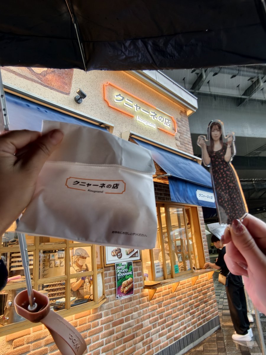 Tk28769546's tweet photo. 遅くなりましたが、梶浦さんと歌姫sの皆さん充実したイベントを届けてくださり本当にありがとうございました🙇🏻♀️
初めてのFJS Talk & Live、初めてカプセルホテル、そしてまたしても台風の脅威に晒されながらの帰路。2日足らずの超ハードスケジュールだったけど、無事に帰れて本当によかった #FJS2026 https://t.co/JR4w9jmRpw