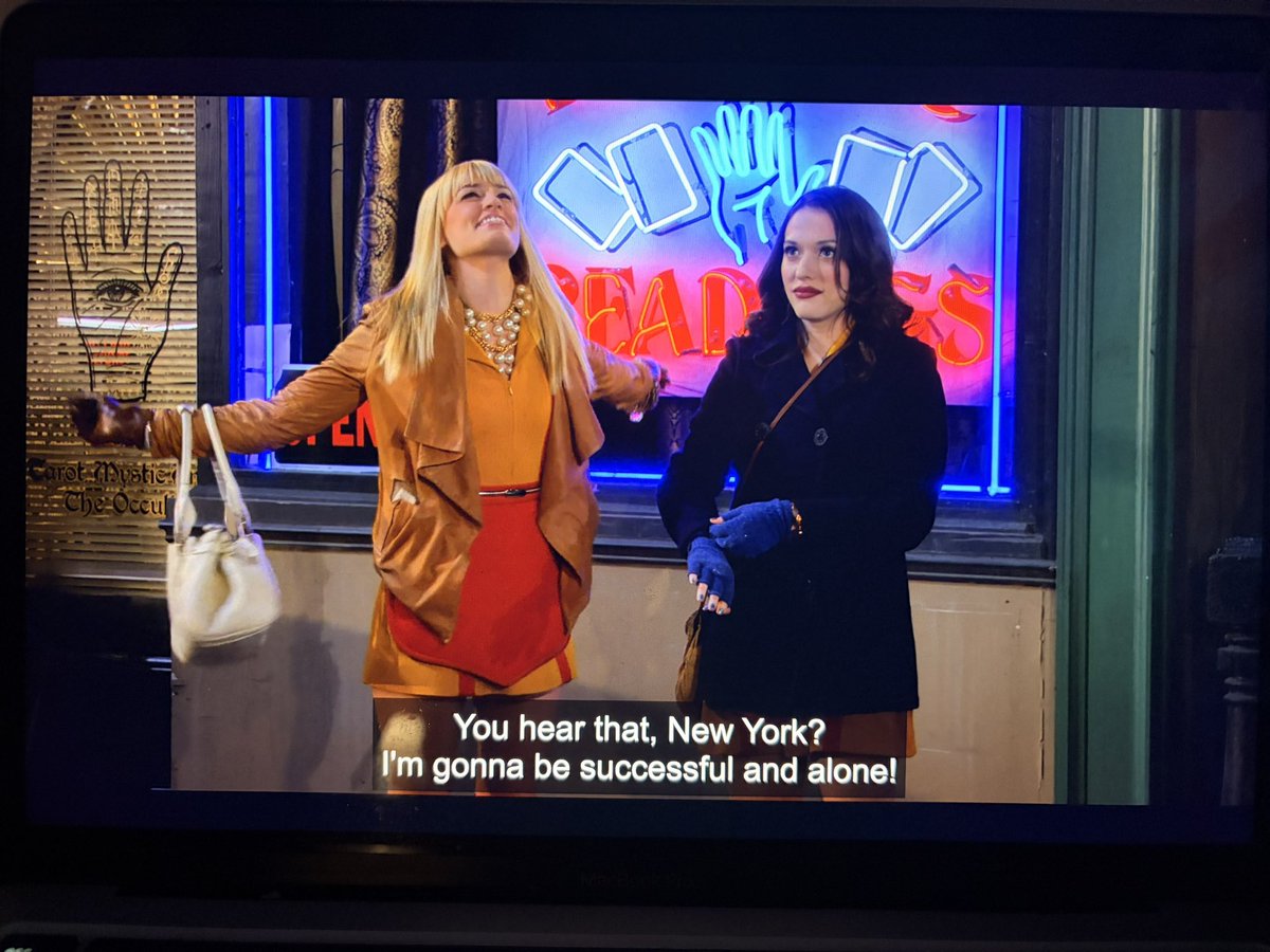 swiftnchips's tweet photo. Siri, play New York by Addison Rae! https://t.co/DT8eXCgnsJ
