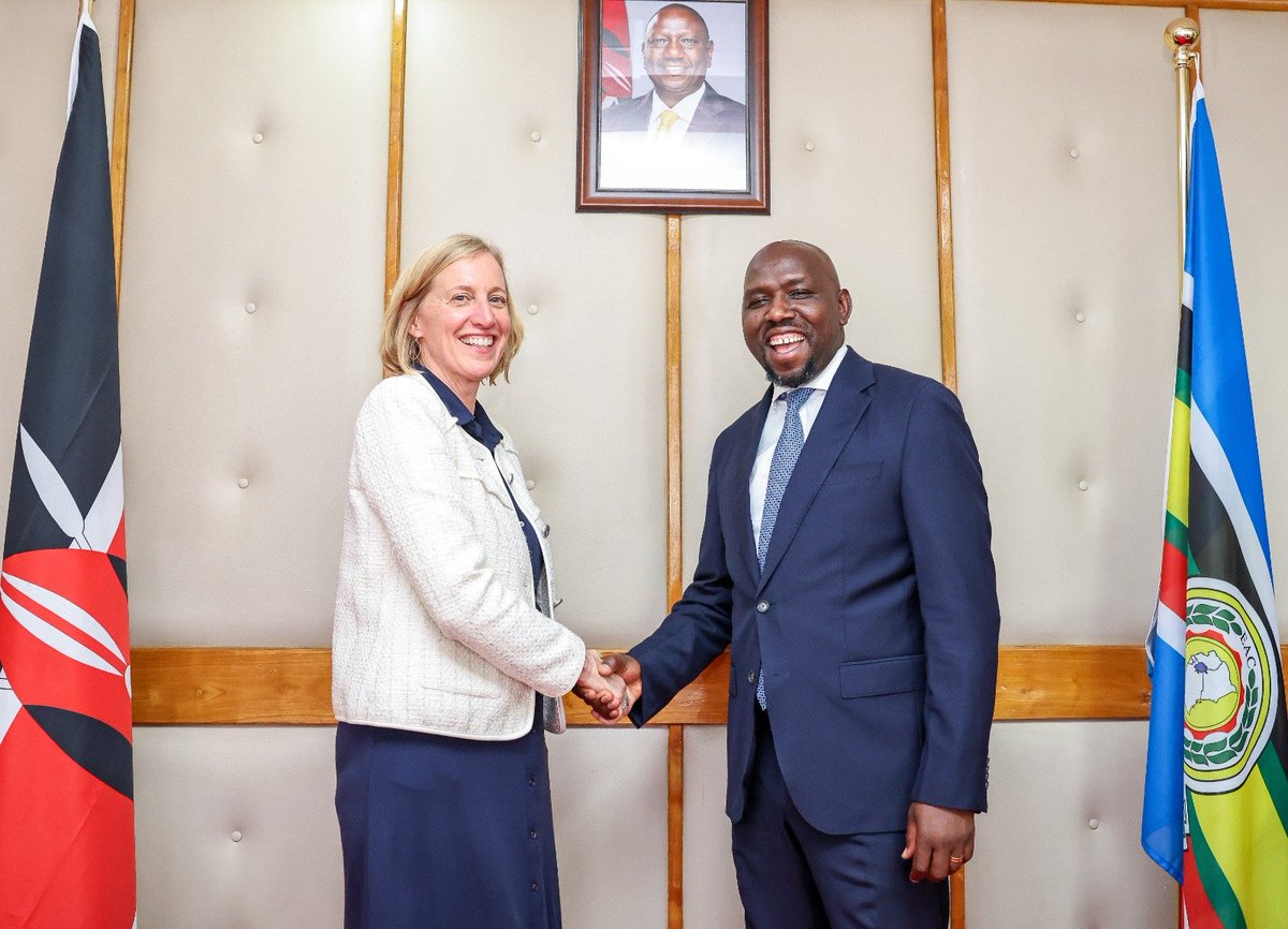 Safinewsmedia's tweet photo. Interior CS Kipchumba Murkomen when he met the U.S. Chargé d’Affaires to Kenya, H.E. Susan Burns, who called on him at Harambee House on 22nd September 2026. #wantampluschange
#MatiangiThe6th
boma yangu impact #AccraReset #WhyAffordableHousing 
Uhuru Kenyatta ruto at unga Ksh 20 https://t.co/Rkv60WaSY4