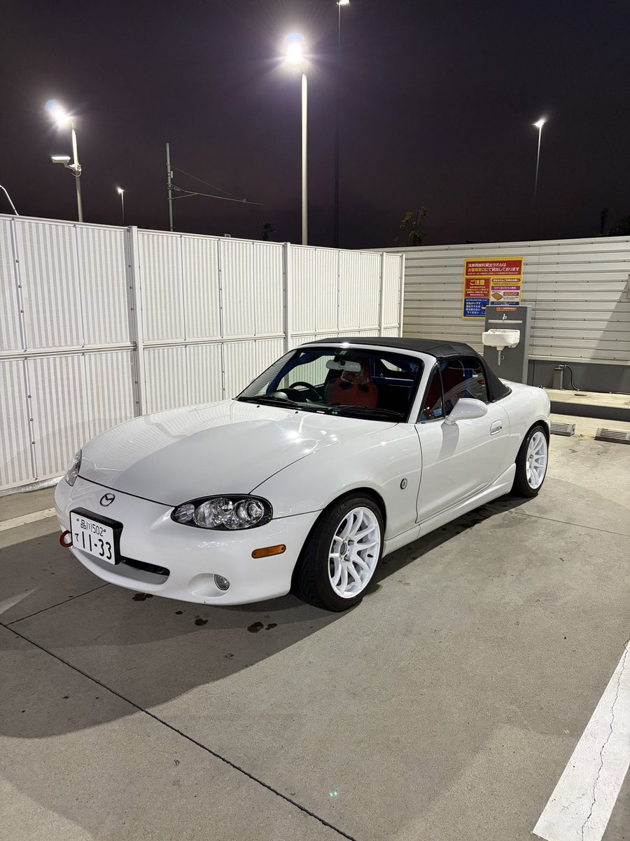 Like_a_dubo2's tweet photo. 洗車して綺麗になってご満悦 https://t.co/IOkJq3eHIA