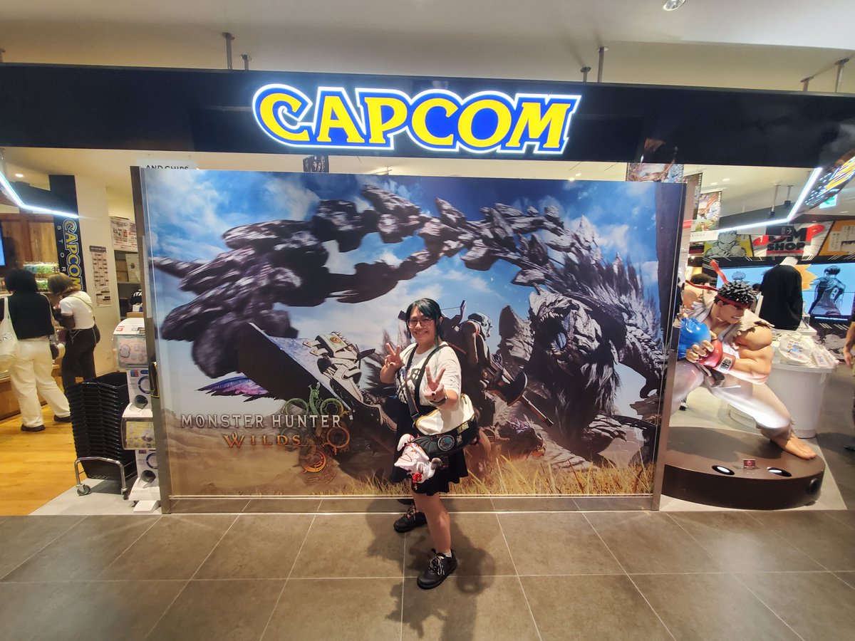 KinoKreations's tweet photo. Every Capcom Store is unique in their own special way-
Making every experience memorable and refreshing ✨️
In order of photos; Little Tokyo, CA popup, Ikebukuro/Tokyo/Osaka permanent stores Japan.
#CAPCOMpopup https://t.co/E8F5QpUDAE