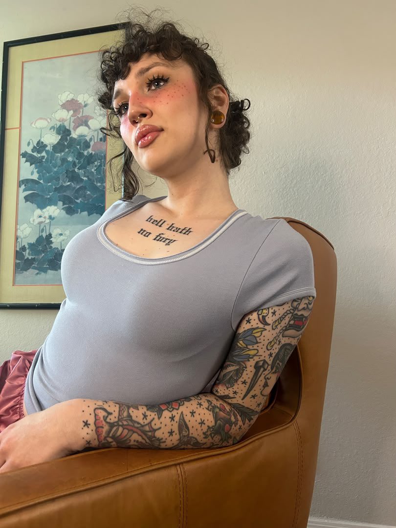Dangerdoljxfc's tweet photo. Do you find transgirls attractive ? 🏳️‍⚧️
   
○ Yes   

○ No   
 
○ Sometimes
#TransSeductress #Teasing #Thick #AskMeAnything #VeryHorn

https://t.co/MOLkDvJjZW https://t.co/JJEiF7HvUr
