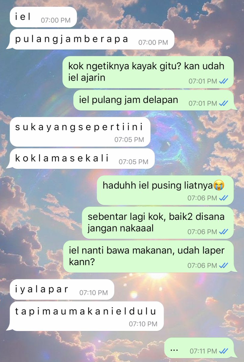 redrubvy's tweet photo. kehidupan seorang budak korporat yang tiba-tiba menemukan seekor 'anak anjing'

— chanjeong short Au https://t.co/qYmMRuXRPr
